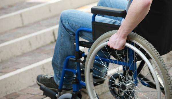 wheelchair-propelling-use