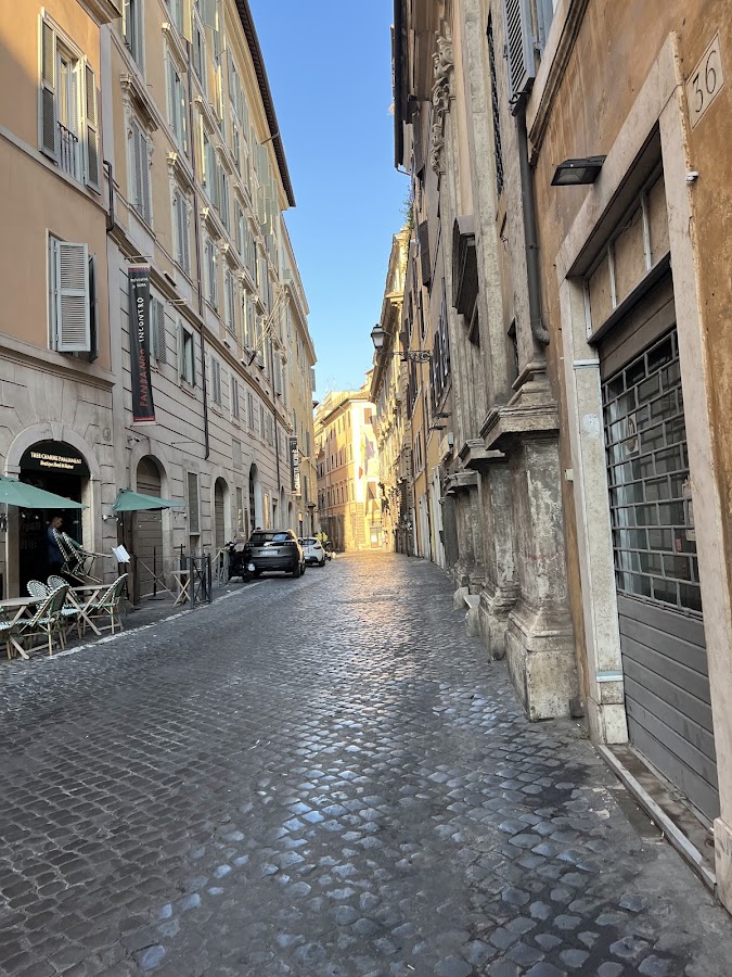 Hotel Tree Charme Parliament - struttura accessibile a Roma verificata da VemRent