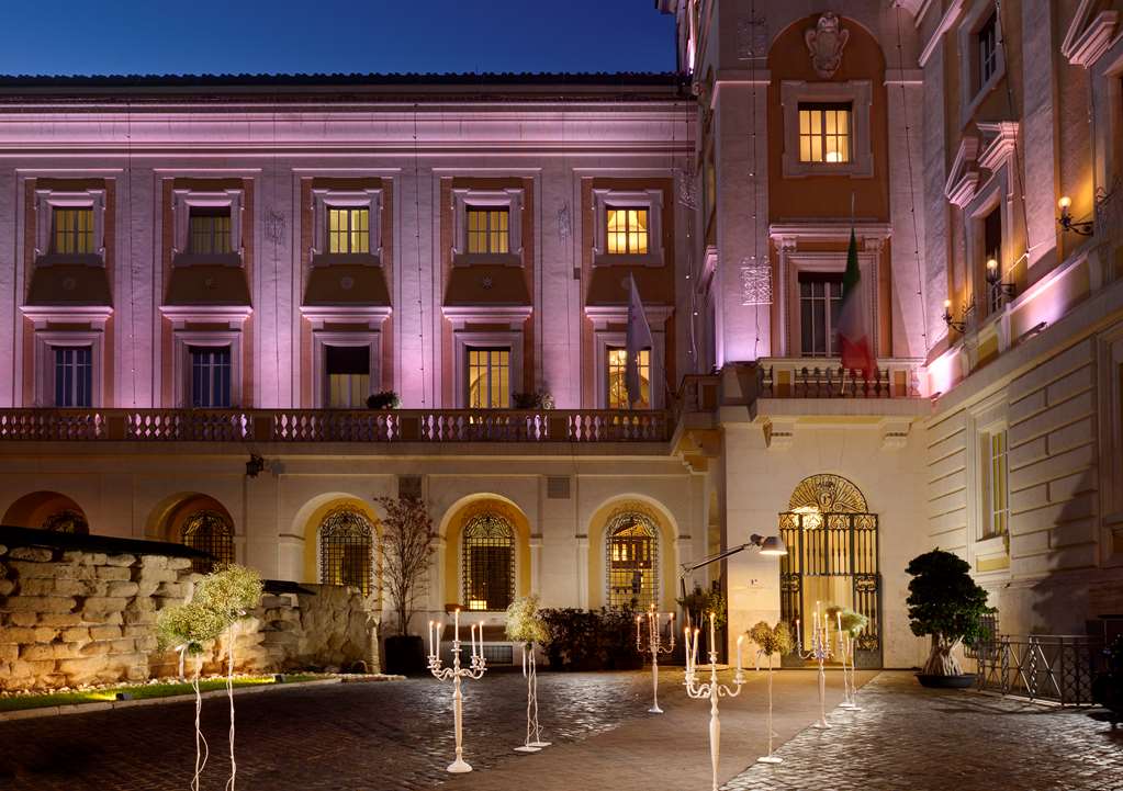 Palazzo Montemartini - struttura accessibile a Roma verificata da VemRent
