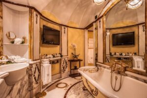 Rome Cavalieri, A Waldorf Astoria Hotel - struttura accessibile a Roma verificata da VemRent