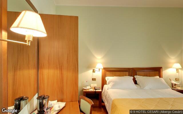 Hotel Cesari - Via Di Pietra 89/A