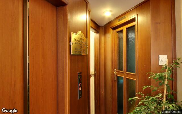Hotel La Fenice - Via Francesco Crispi, 15