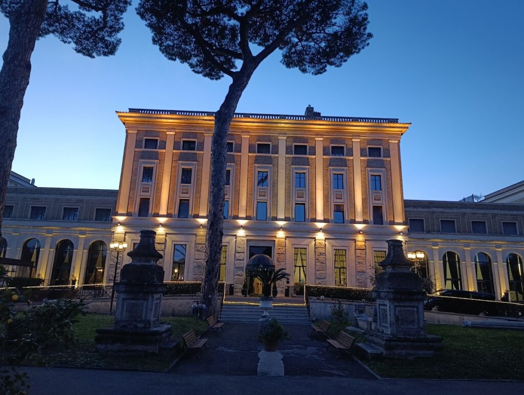 Th Roma – Carpegna Palace - struttura accessibile a Roma verificata da VemRent