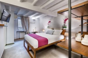 The Spanish Suite Piazza Di Spagna - struttura accessibile a Roma verificata da VemRent